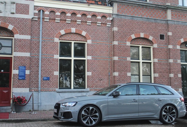 Audi RS4 Avant B9