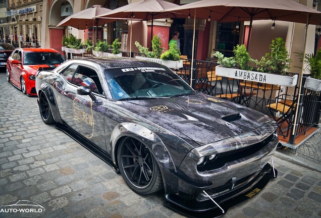 Dodge Challenger SRT Hellcat Liberty Walk Widebody