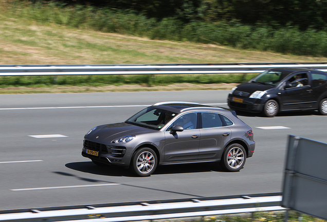 Porsche 95B Macan Turbo