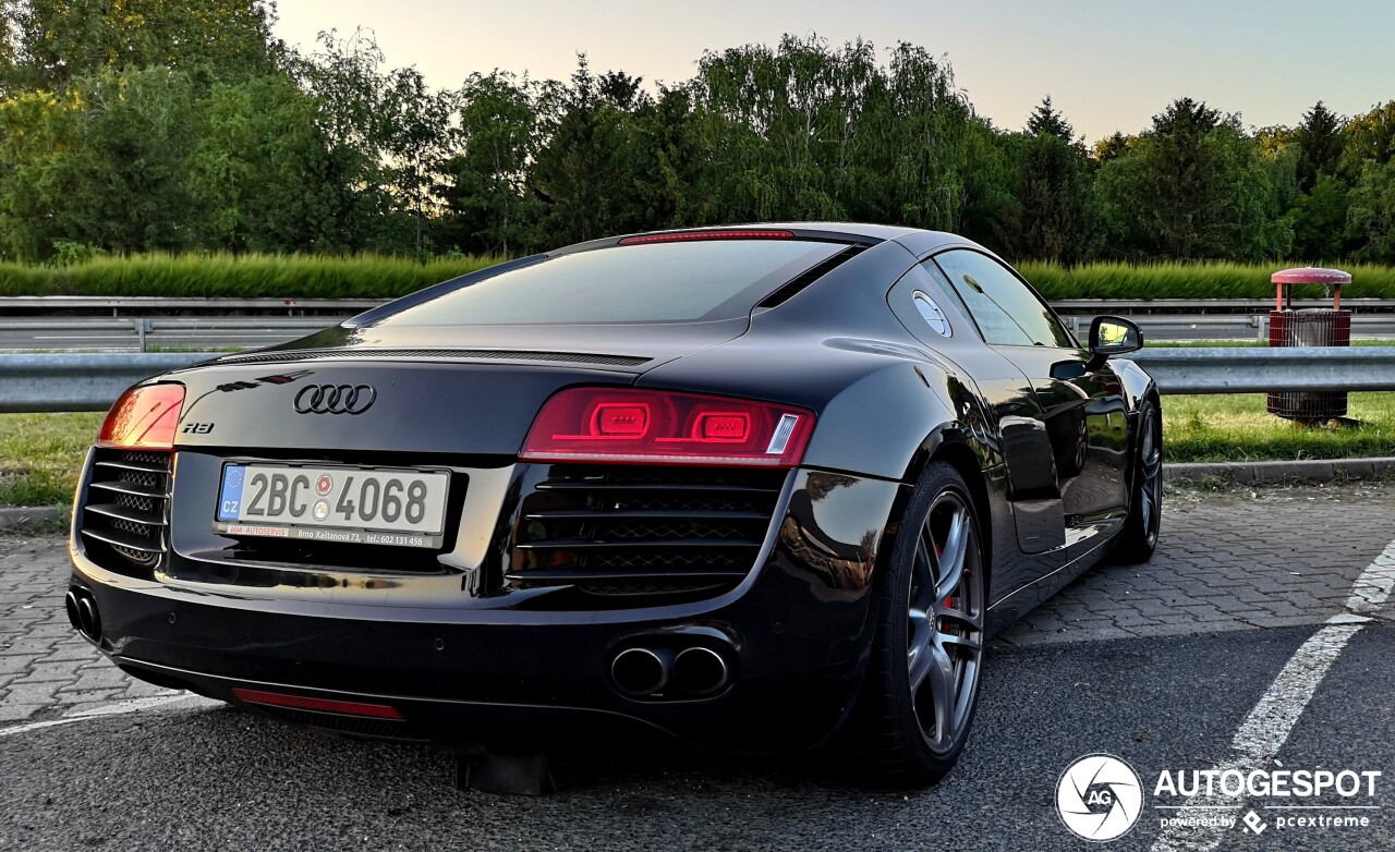 Audi R8