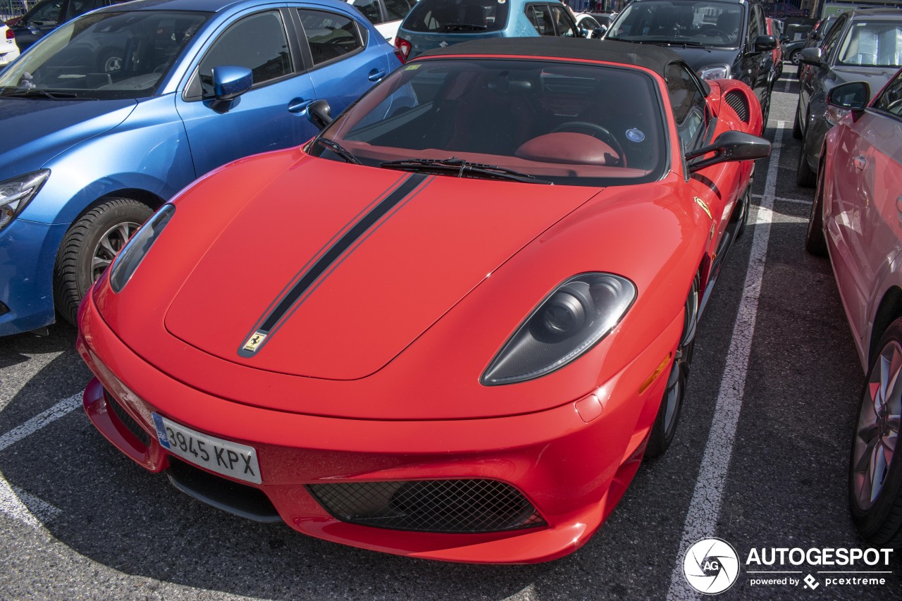 Ferrari Scuderia Spider 16M