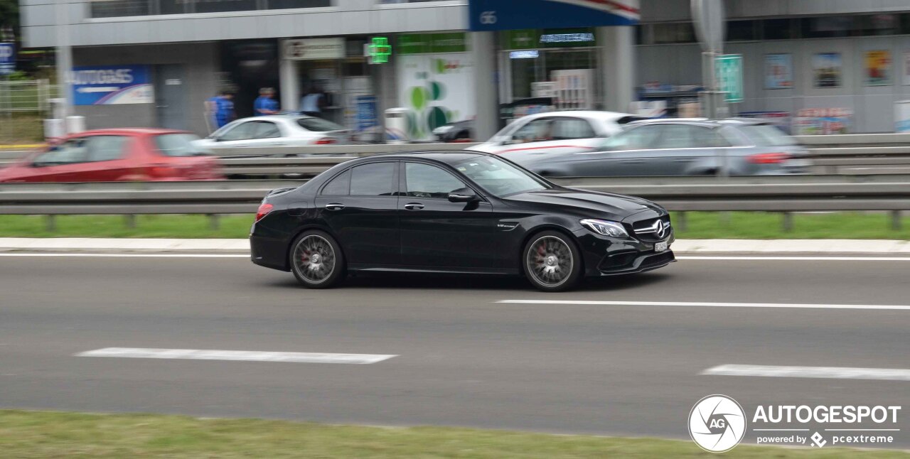 Mercedes-AMG C 63 S W205