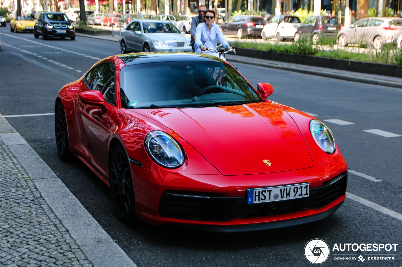 Porsche 992 Carrera 4S