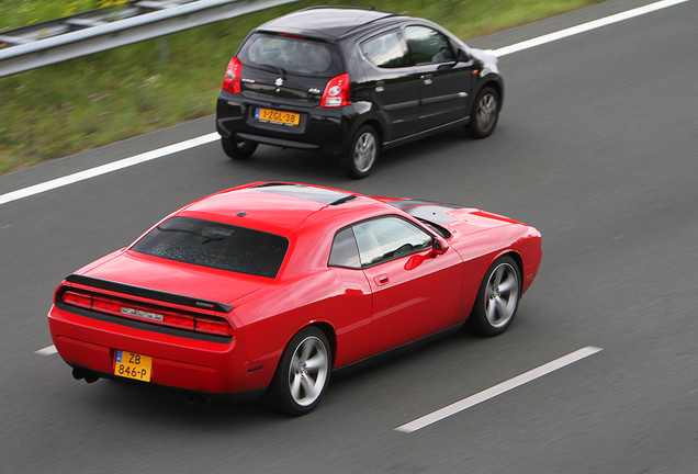 Dodge Challenger SRT-8