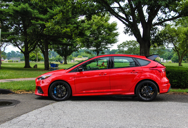 Ford Focus RS 2015 Race Red Edition 2018