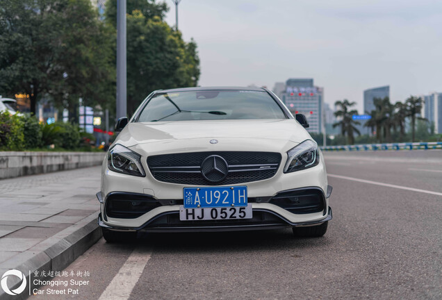 Mercedes-AMG A 45 W176 2015