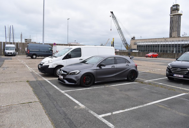 Mercedes-AMG A 45 W176 2015