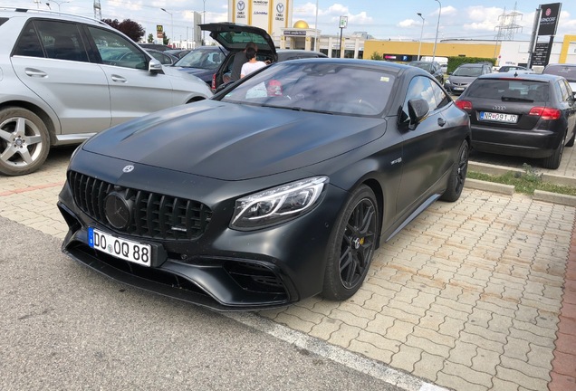 Mercedes-AMG S 63 Coupé C217 2018 Yellow Night Edition