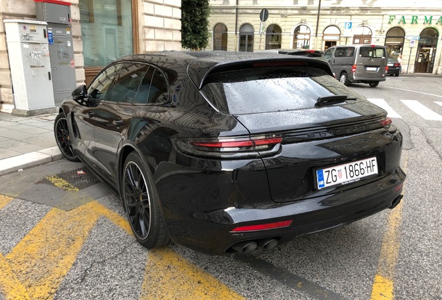 Porsche 971 Panamera GTS Sport Turismo