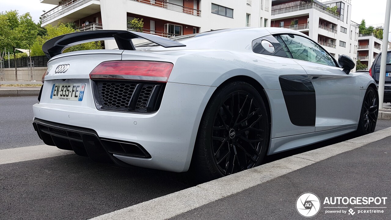 Audi R8 V10 Plus 2015