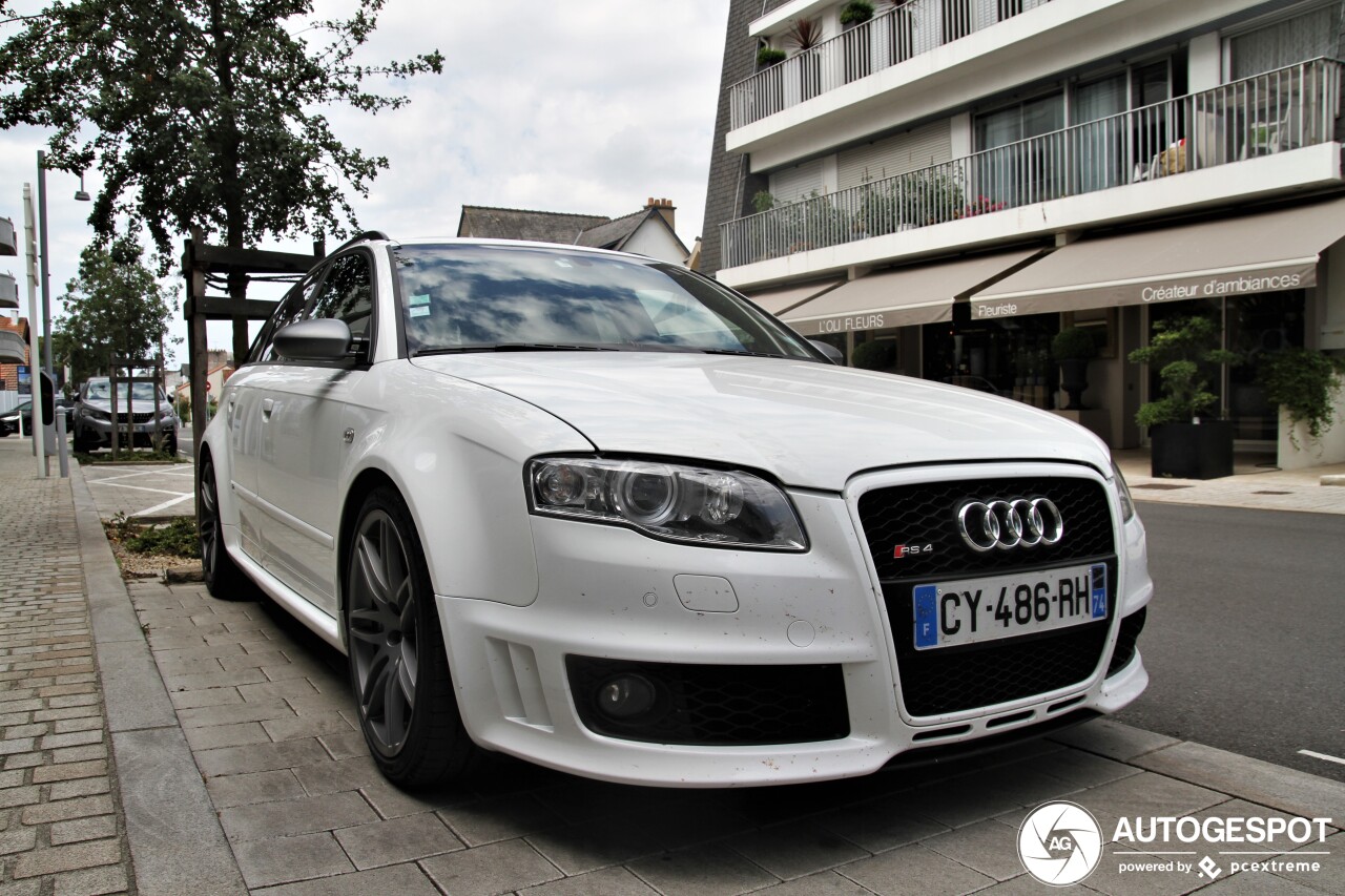 Audi RS4 Avant B7