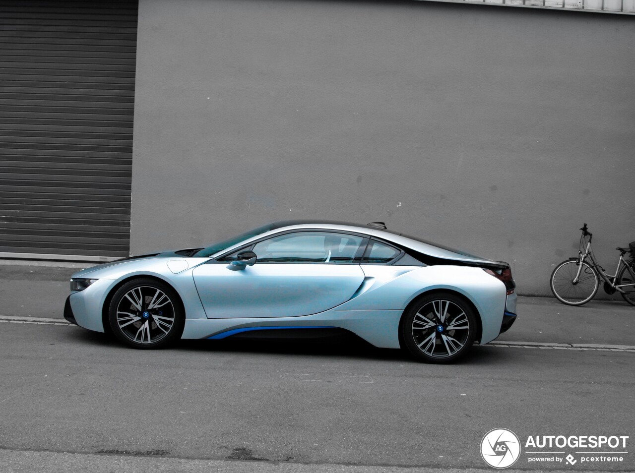 BMW i8