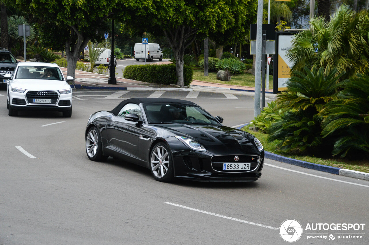 Jaguar F-TYPE S Convertible