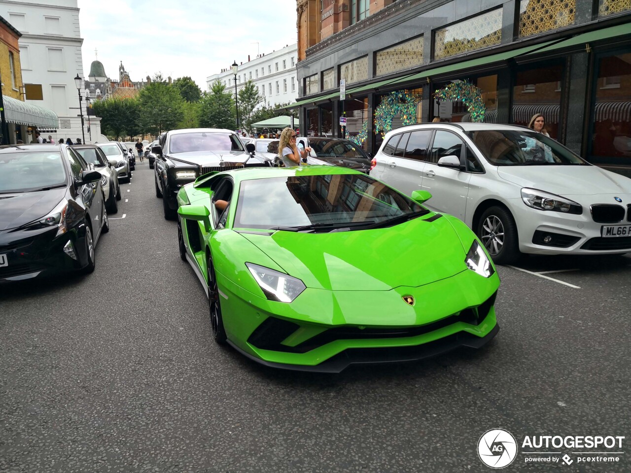 Lamborghini Aventador S LP740-4