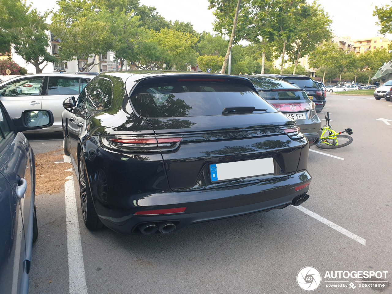 Porsche 971 Panamera GTS Sport Turismo