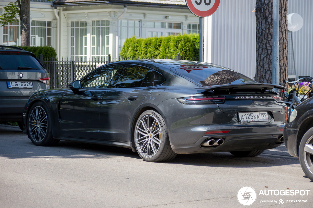 Porsche 971 Panamera Turbo S E-Hybrid