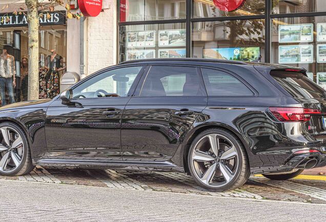 Audi RS4 Avant B9