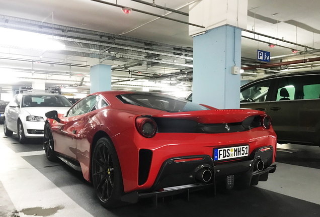 Ferrari 488 Pista