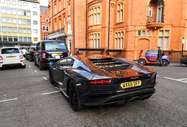 Lamborghini Aventador S LP740-4