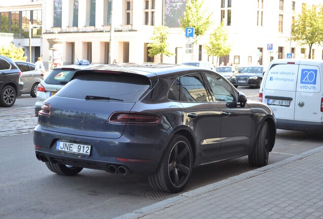 Porsche 95B Macan GTS