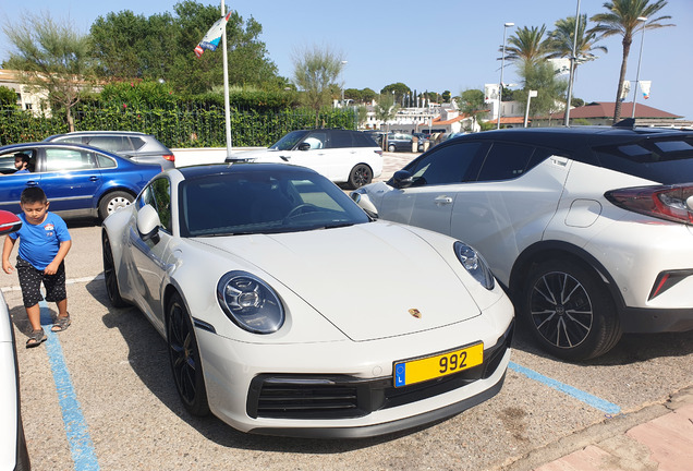 Porsche 992 Carrera 4S