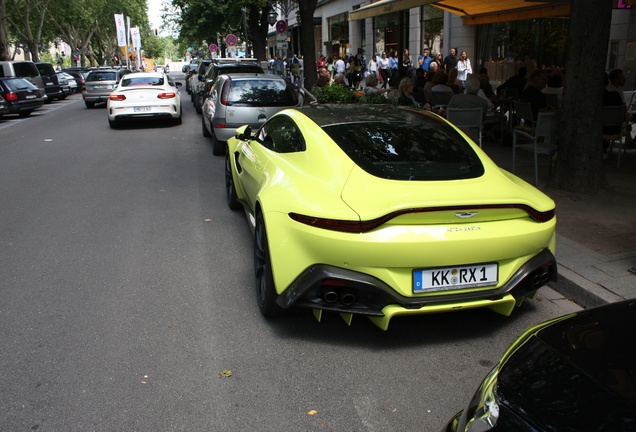 Aston Martin V8 Vantage 2018