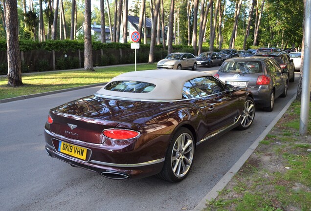 Bentley Continental GTC 2019 First Edition