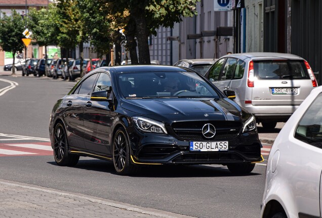 Mercedes-AMG CLA 45 C117 Yellow Night Edition