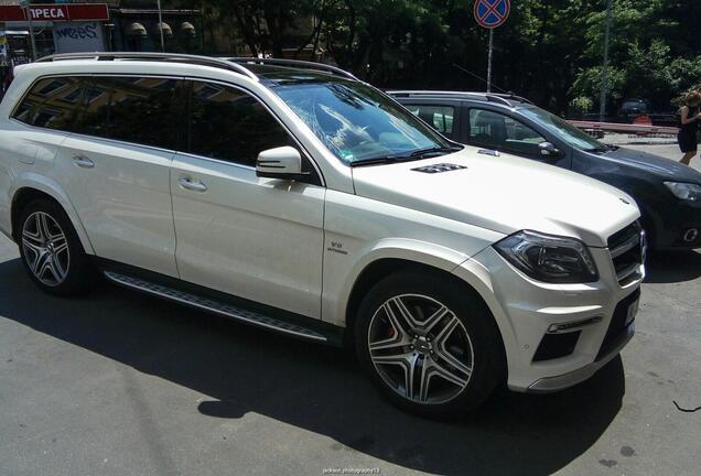 Mercedes-Benz GL 63 AMG X166