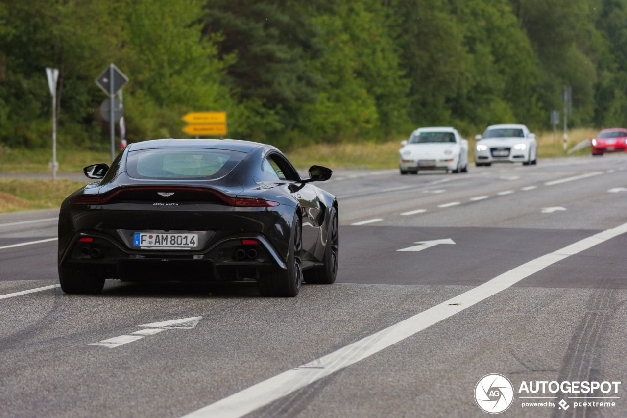 Aston Martin V8 Vantage 2018