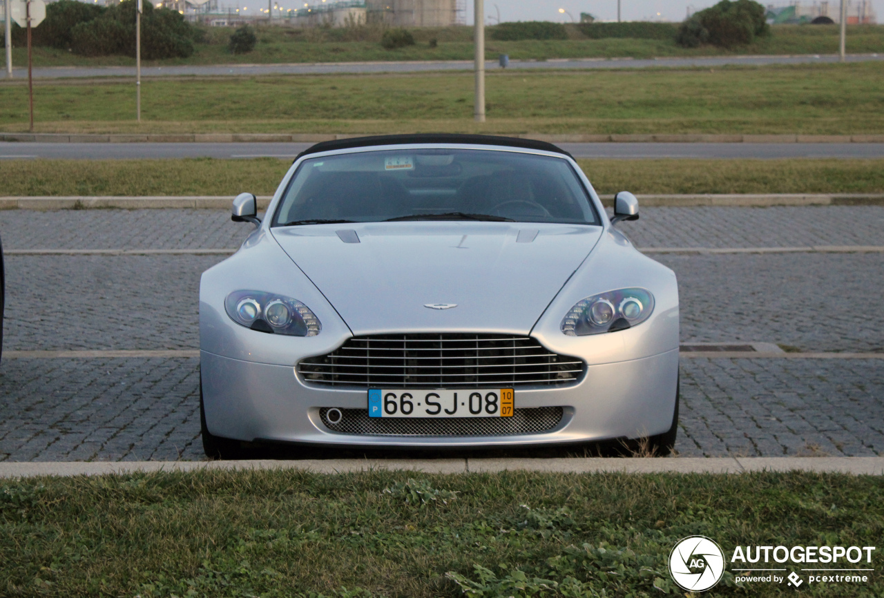 Aston Martin V8 Vantage N400 Roadster