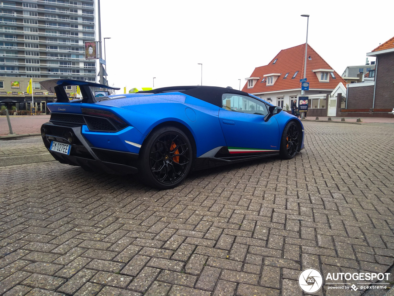 Lamborghini Huracán LP640-4 Performante Spyder