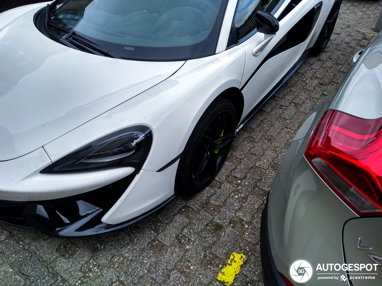 McLaren 570S