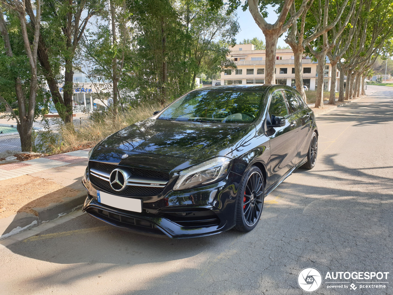 Mercedes-AMG A 45 W176 2015