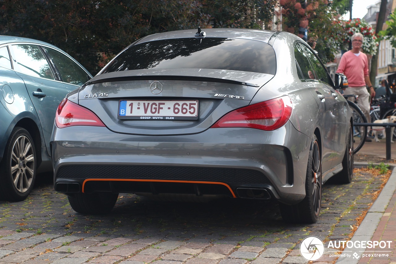 Mercedes-Benz CLA 45 AMG OrangeArt Edition C117