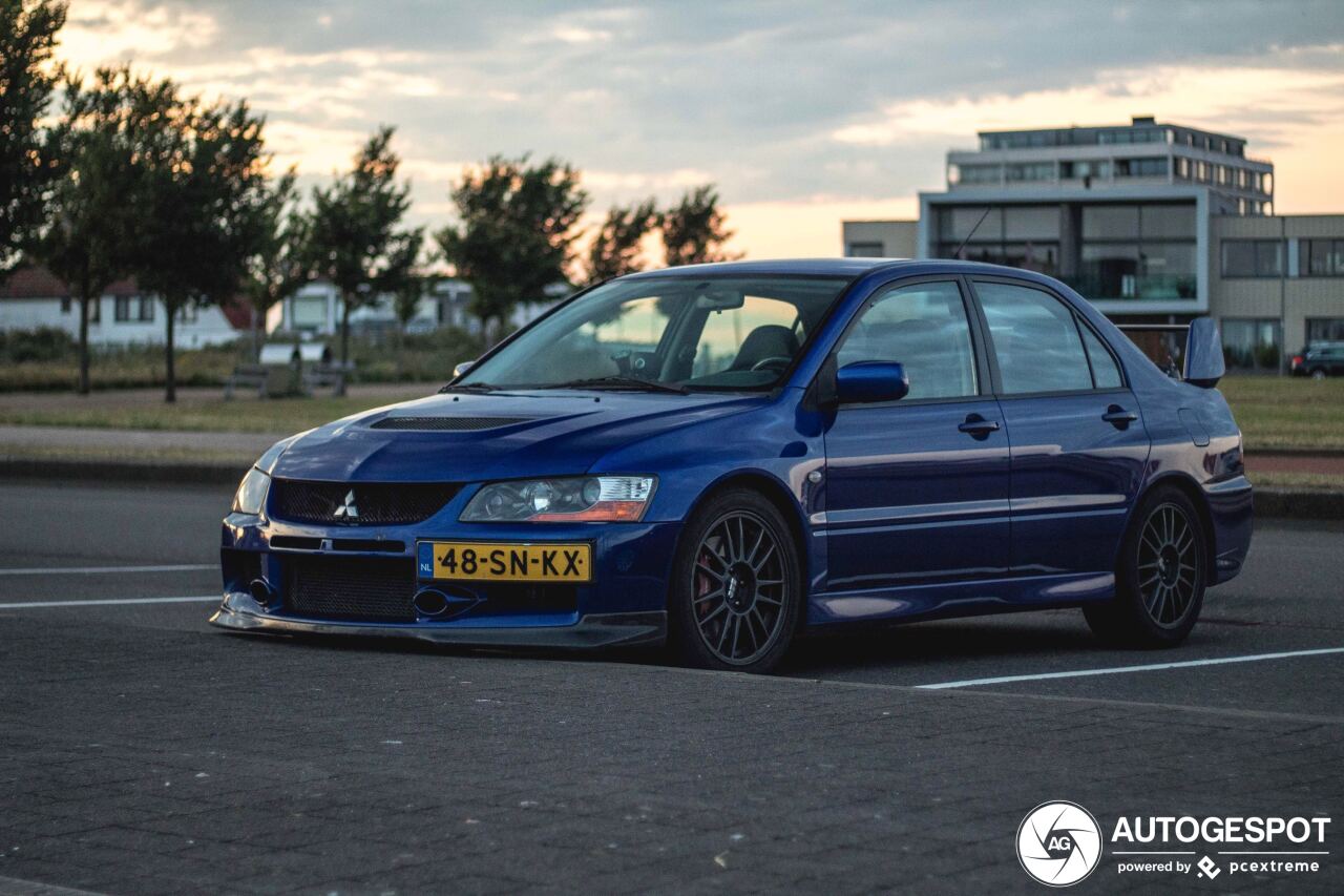 Mitsubishi Lancer Evolution IX