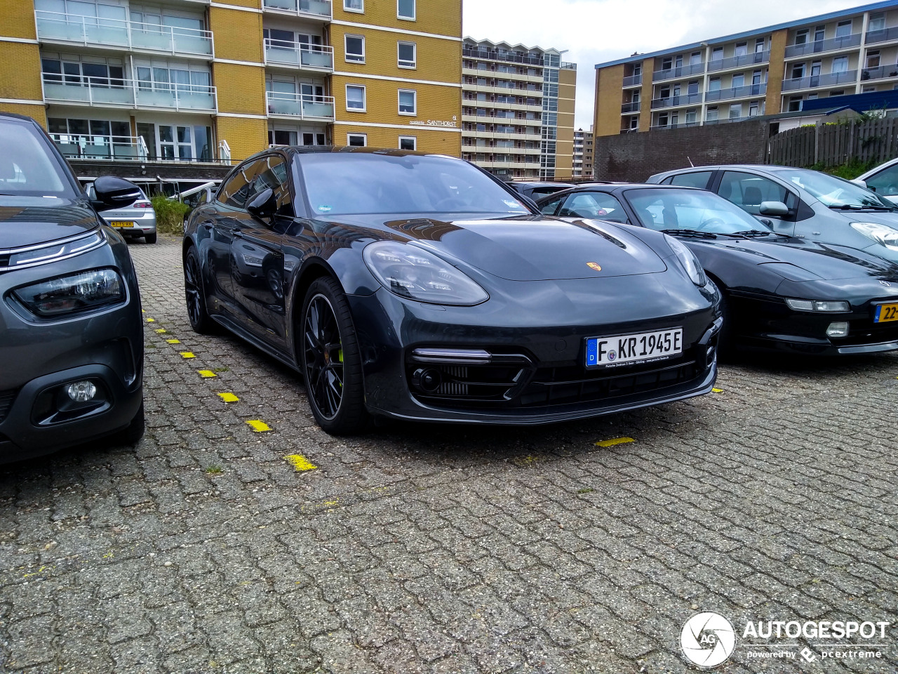 Porsche 971 Panamera Turbo S E-Hybrid Sport Turismo