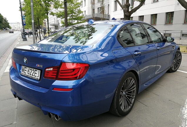 BMW M5 F10 2011