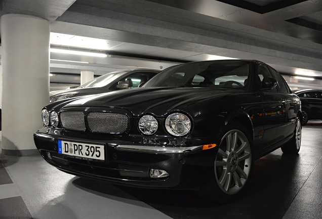 Jaguar XJR