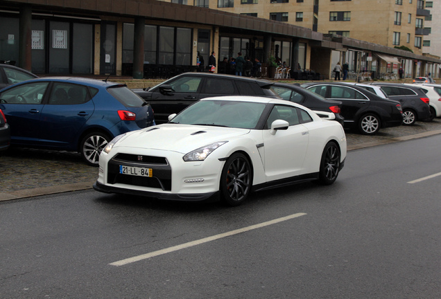 Nissan GT-R 2011