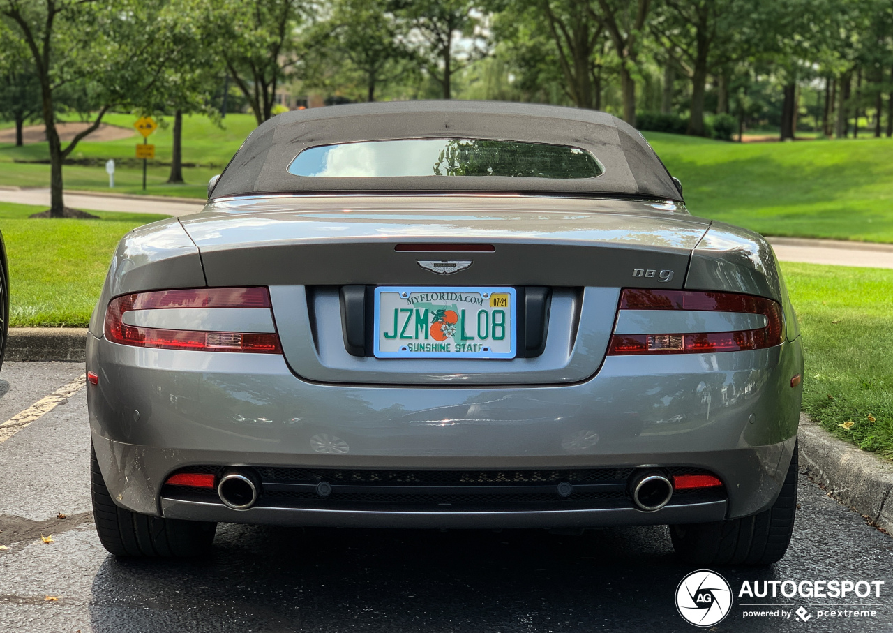 Aston Martin DB9 Volante