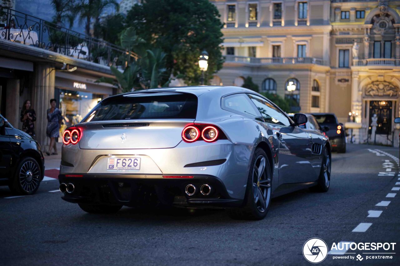 Ferrari GTC4Lusso