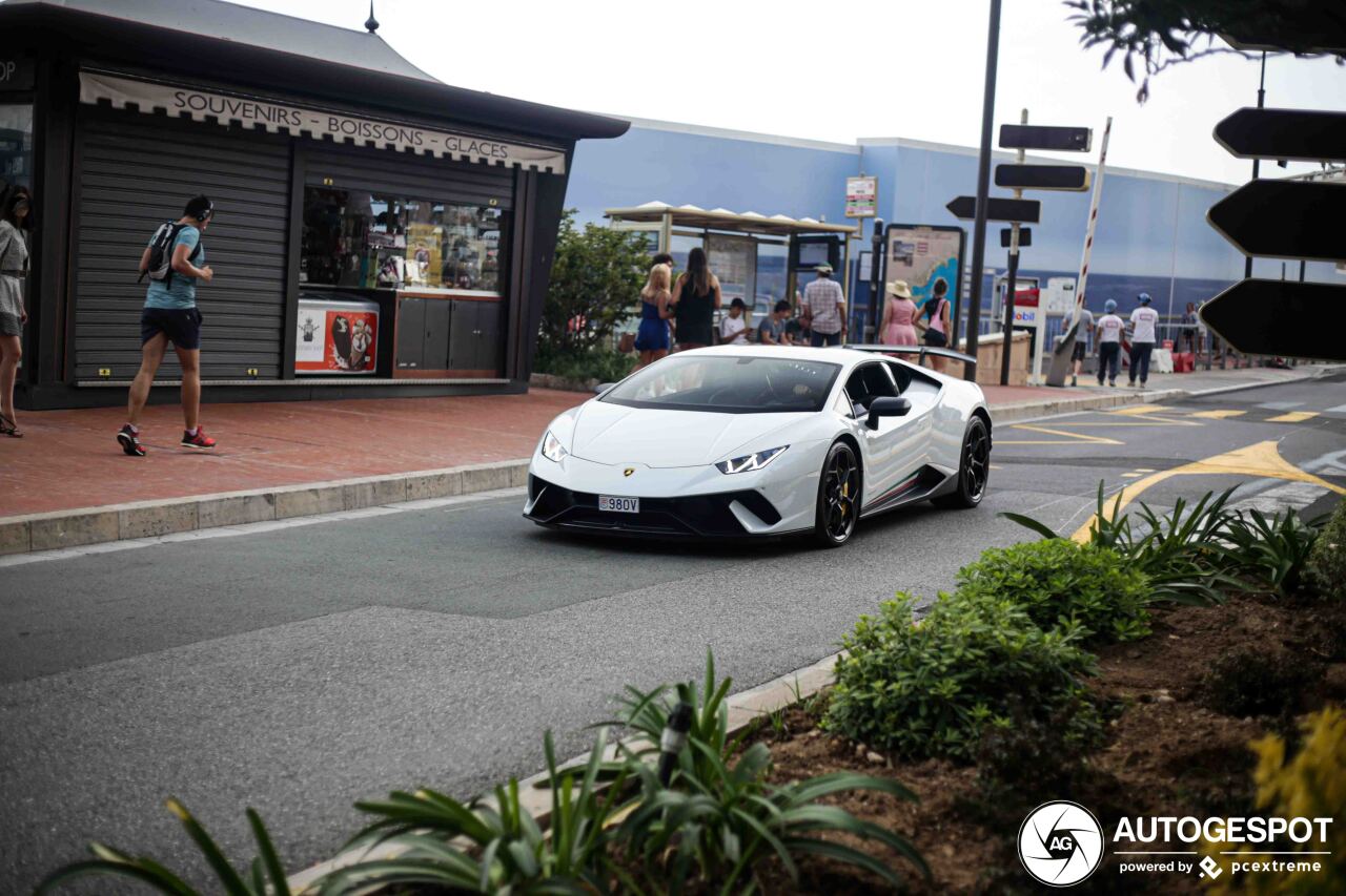 Lamborghini Huracán LP640-4 Performante