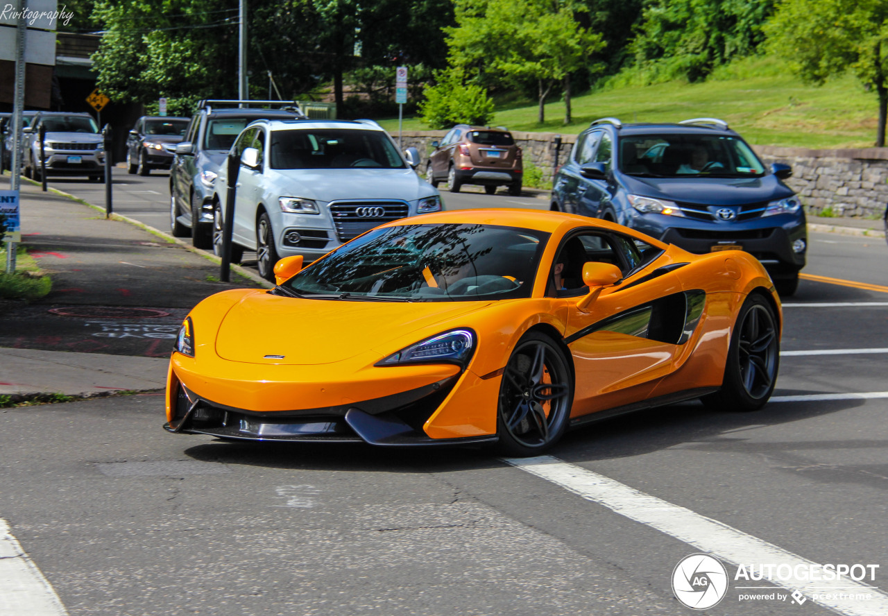 McLaren 570S