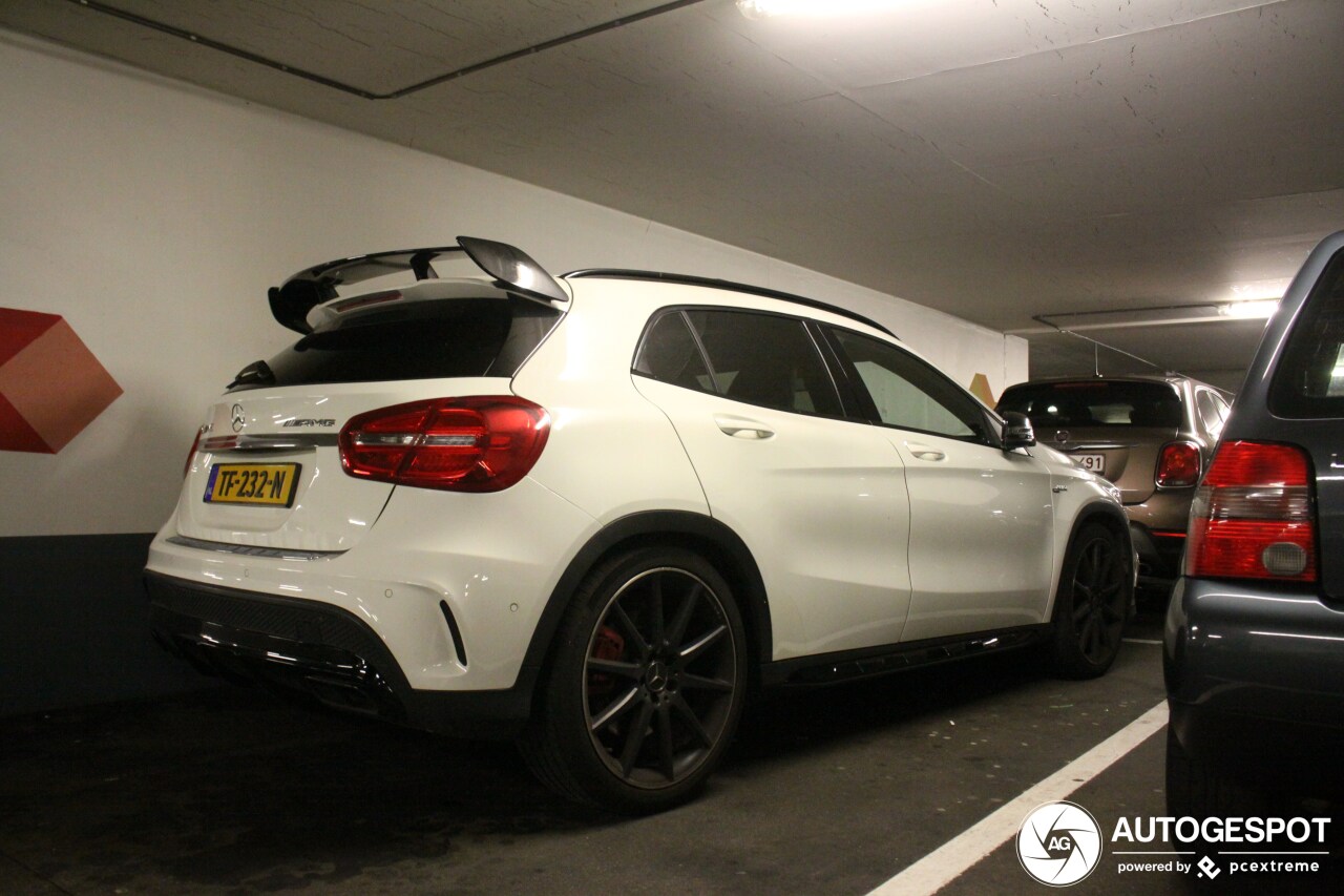 Mercedes-Benz GLA 45 AMG X156