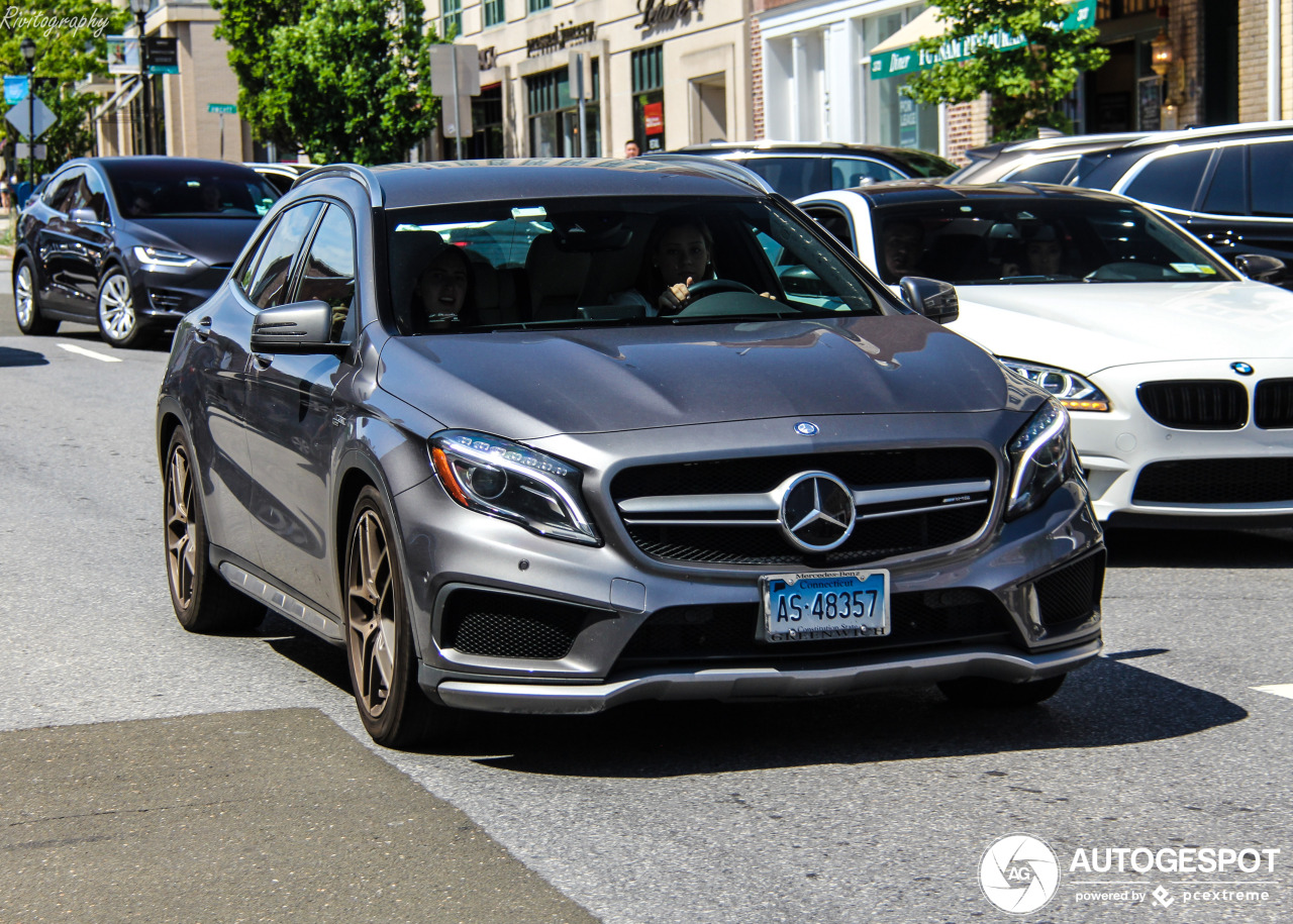 Mercedes-Benz GLA 45 AMG X156