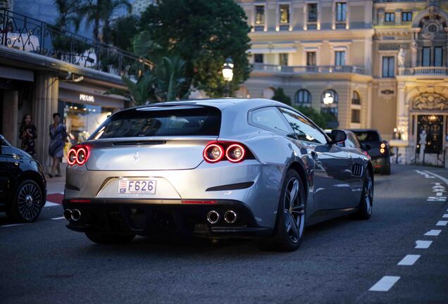 Ferrari GTC4Lusso