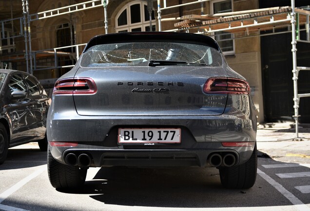 Porsche 95B Macan GTS