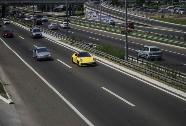 Porsche 992 Carrera 4S