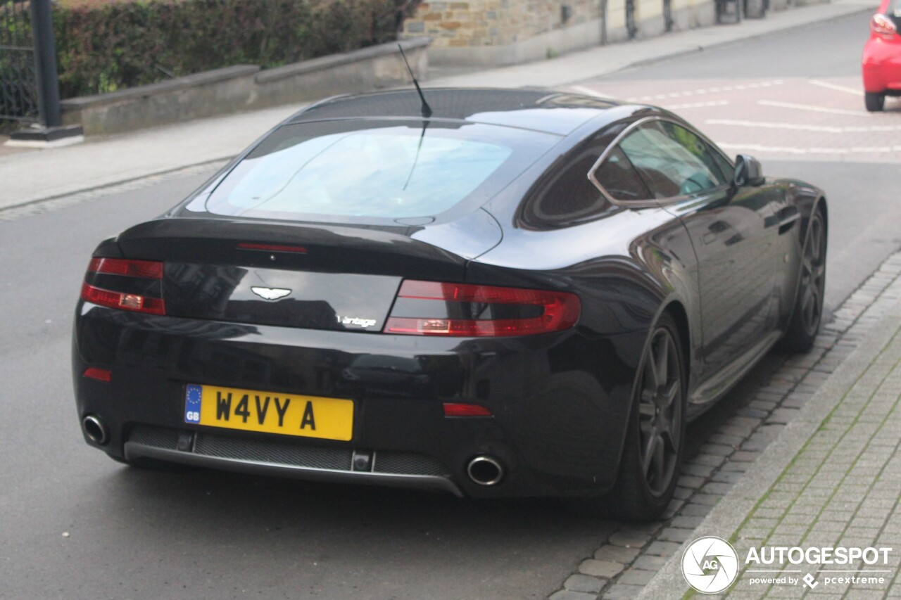 Aston Martin V8 Vantage